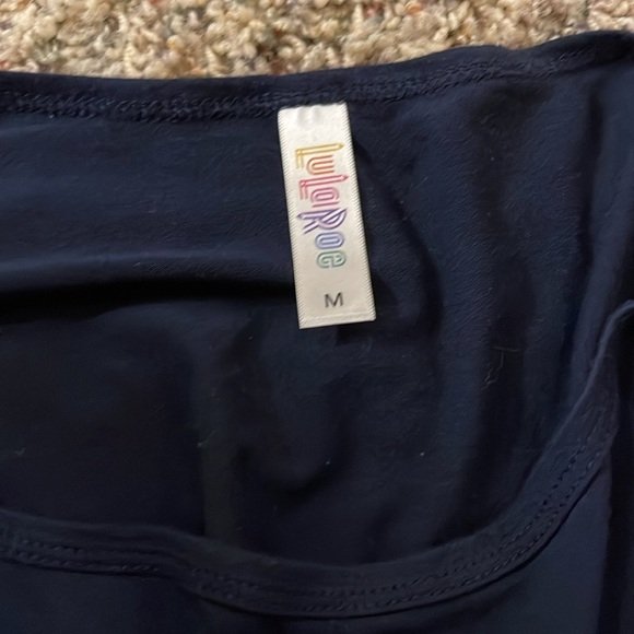 Med Classic tee LuLaRoe - Picture 2 of 2